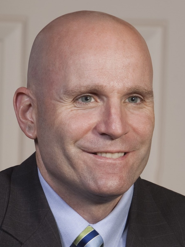  Tom Hogan