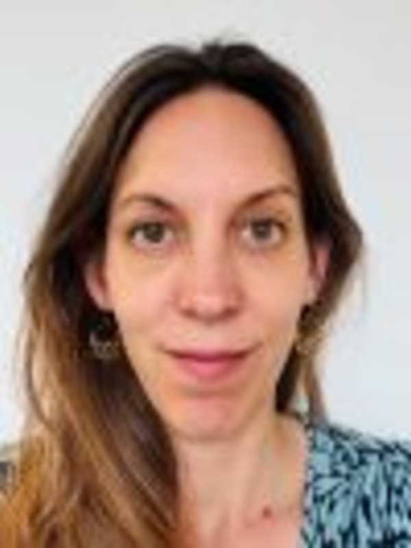 Professor Katrin Hohl